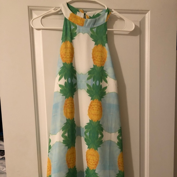 Cute high neck dress - Picture 3 of 4